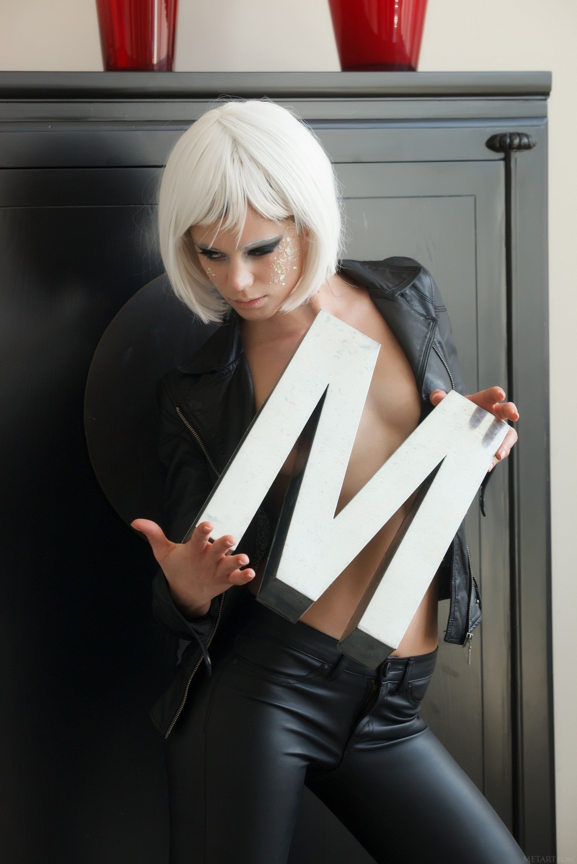 Photo cat&eacute;goris&eacute;e avec&nbsp;: Blonde, Czech, Ensha, Little Caprice, Luca Helios, MET Art, Cute