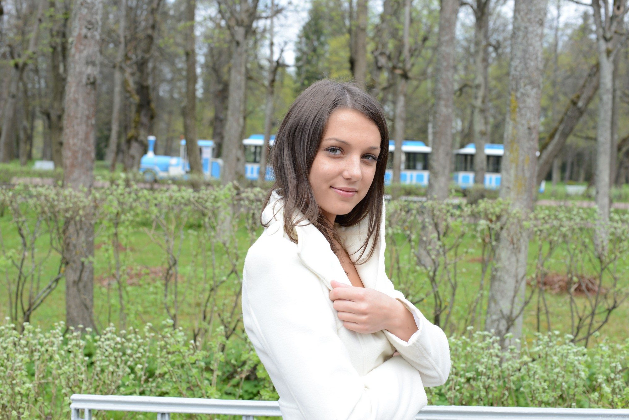 Photo cat&eacute;goris&eacute;e avec&nbsp;: Brunette, Foxy Di - Nensi B - Medina U, MET Art, Mikhail Paramonov - Paromov, Mirtila, Russian, Cute