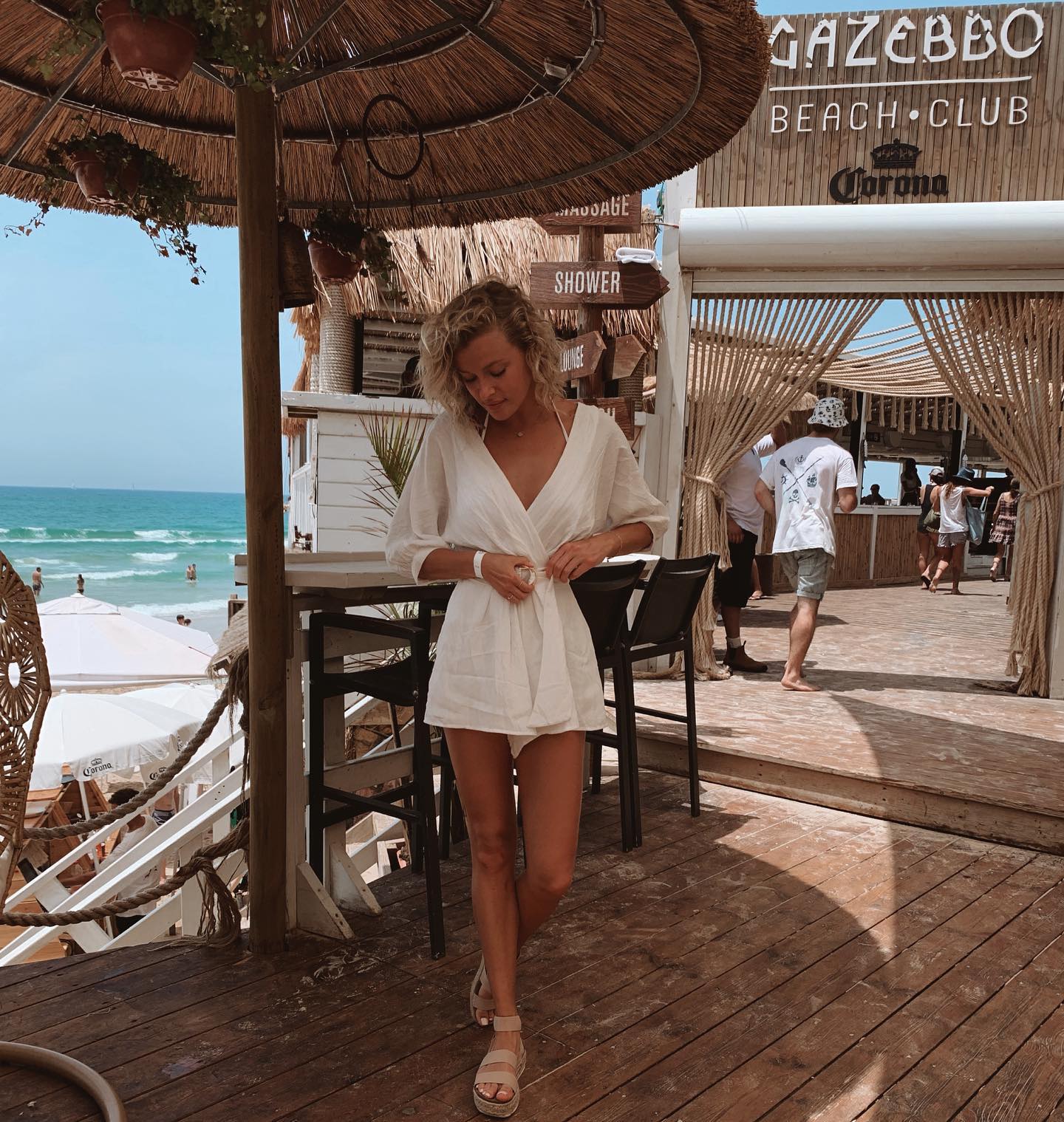 Photo cat&eacute;goris&eacute;e avec&nbsp;: Skinny, Abby Neff, American, Blonde, Legs, Cute