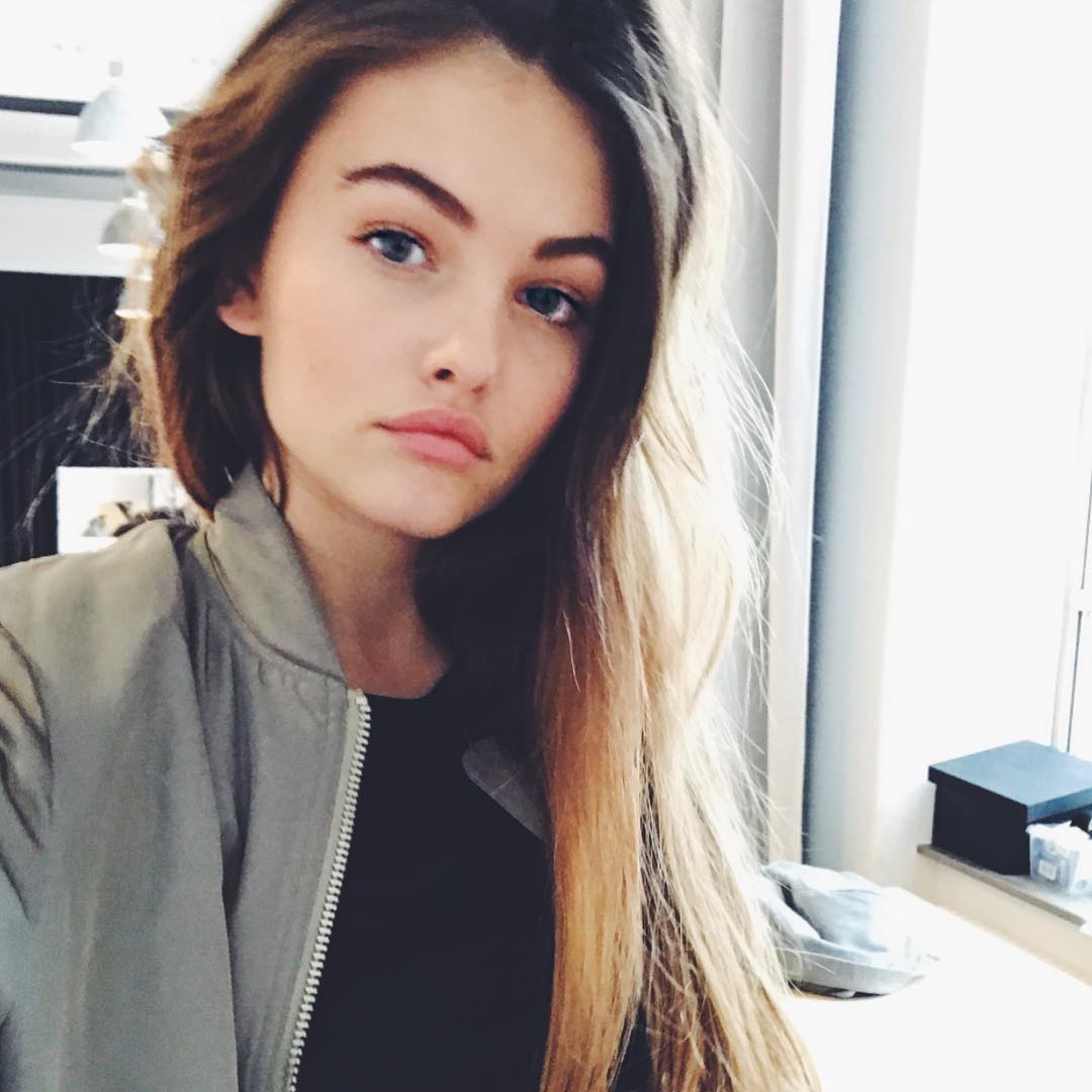 Photo cat&eacute;goris&eacute;e avec&nbsp;: Skinny, Brunette, Eyes, French, Thylane Blondeau, Celebrity - Star, Cute, Safe for work