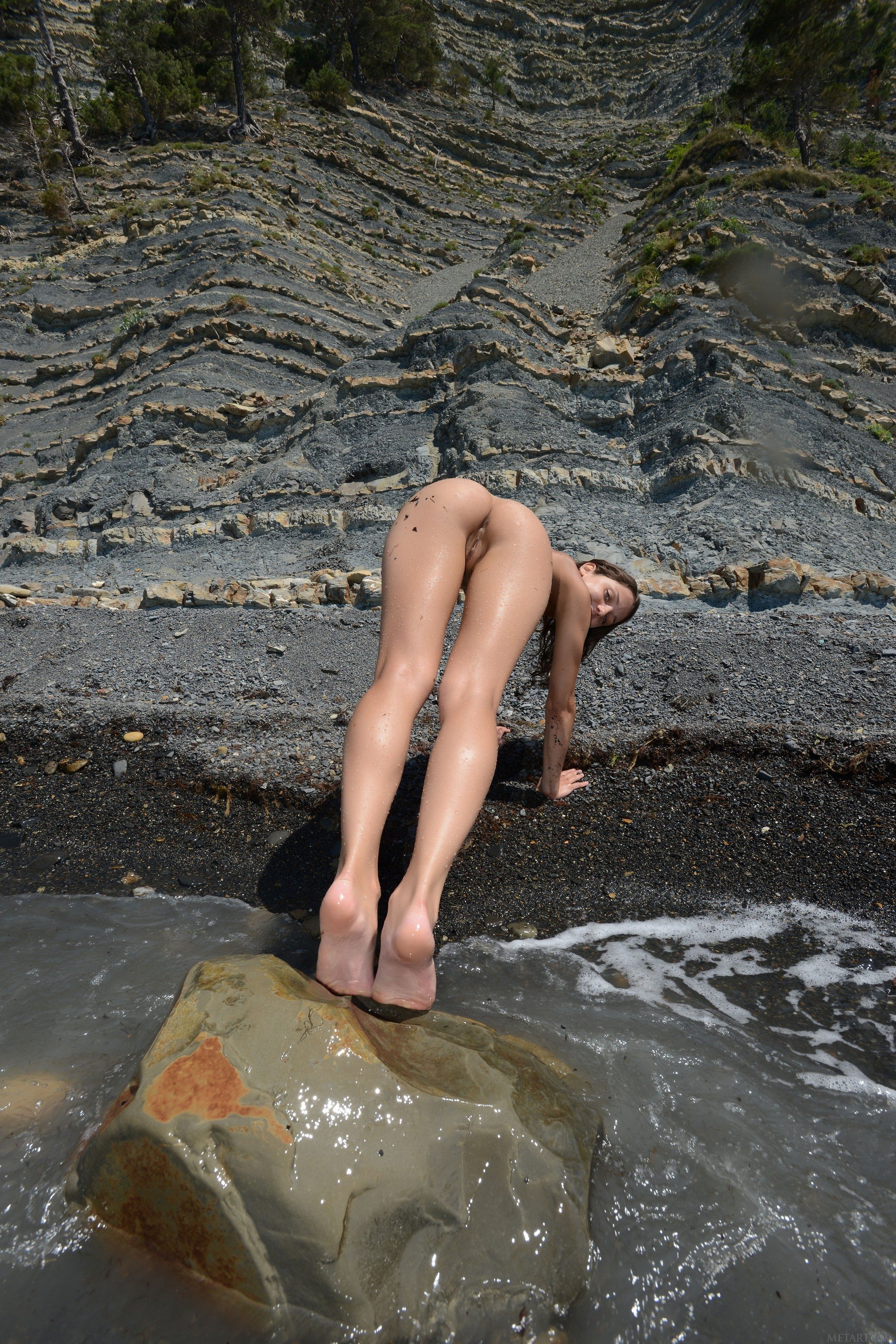 Photo cat&eacute;goris&eacute;e avec&nbsp;: Skinny, Brunette, Foxy Di - Nensi B - Medina U, MET Art, Mikhail Paramonov - Paromov, Nature, Nyuso, Russian