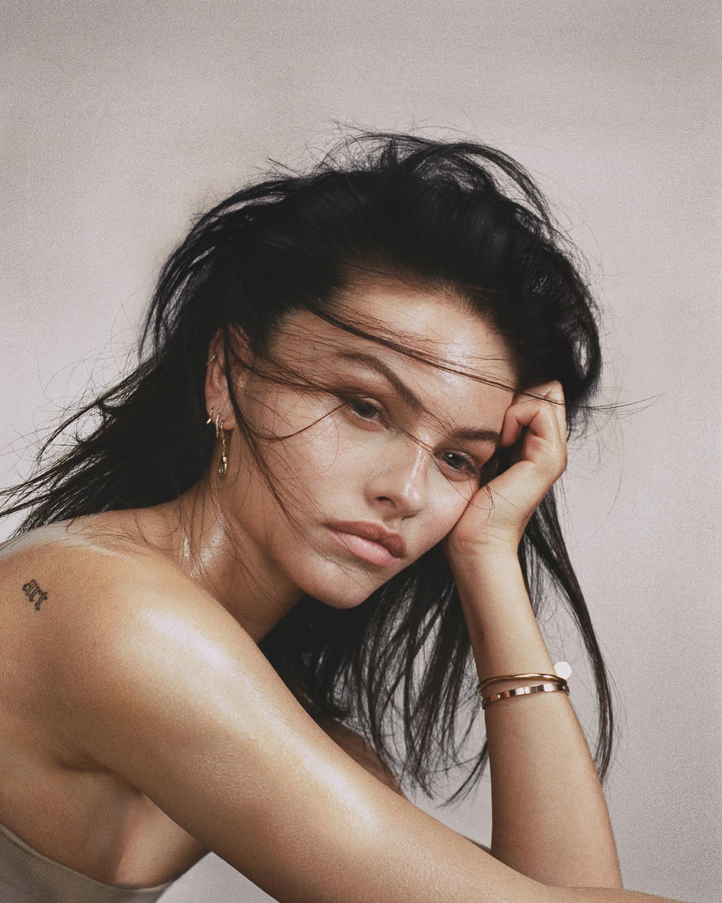 Photo catégorisée avec : Skinny, Brunette, Thylane Blondeau, Celebrity - Star, Cute, Safe for work