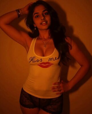 Photo cat&eacute;goris&eacute;e avec&nbsp;: Arya - fancifularya, Brunette, Eyes, Indian, Smiling, Cute