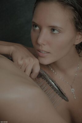 Photo catégorisée avec : Blonde, Clean Wet, Katya Clover - Mango A, Pinky June - Grace C - Anneli, X-Art, Cute, Czech, Eyes, Face, Lesbian, Russian, Shower