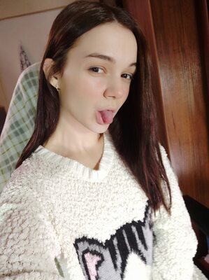 Photo catégorisée avec : Brunette, Camgirl, Chaturbate, MeowMeowMay