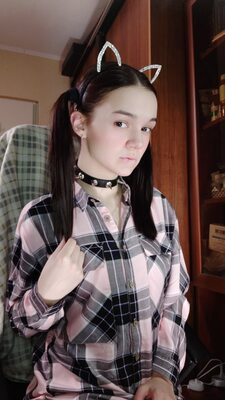 Photo catégorisée avec : Brunette, Camgirl, Chaturbate, MeowMeowMay