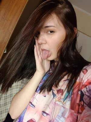 Photo catégorisée avec : Brunette, Camgirl, Chaturbate, MeowMeowMay