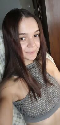 Photo catégorisée avec : Brunette, Camgirl, Chaturbate, MeowMeowMay