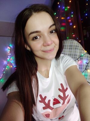 Photo catégorisée avec : Brunette, Camgirl, Chaturbate, MeowMeowMay