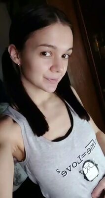 Photo catégorisée avec : Brunette, Camgirl, Chaturbate, MeowMeowMay
