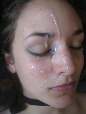 Photo catégorisée avec : Brunette, Cumshot, Close-up, Facial