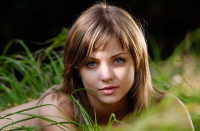 Photo catégorisée avec : Skinny, Amelie, Blonde, Femjoy, My First Time, Cute, Eyes, Face, Nature, Safe for work, Sexy Wallpaper