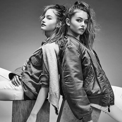 Photo catégorisée avec : Skinny, Black and White, Brunette, Thylane Blondeau, 2 girls, Celebrity - Star, Cute, French, Safe for work