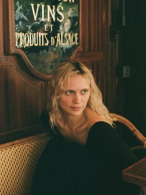 Photo catégorisée avec : Skinny, American, Blonde, Delilah Summer Parillo, Eyes, Cute, Safe for work