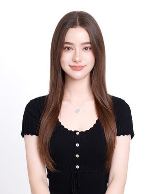 Photo catégorisée avec : Skinny, Brunette, Dasha Taran, Cute, Eyes, Russian, Safe for work, Smiling