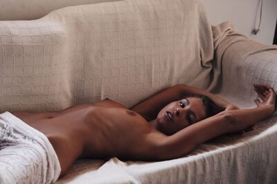 Photo catégorisée avec : Skinny, Brunette, Jörg Billwitz, Marisa Papen, Port de Sant Miquel, Art, Belgian, Cute, Sexy Wallpaper, Small Tits, Tummy
