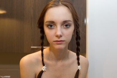 Photo catégorisée avec : Skinny, Lapa, Redhead, Teen Porn Storage, Watch Me, Braid, Cute, Eyes, Face, Russian, Sexy Wallpaper