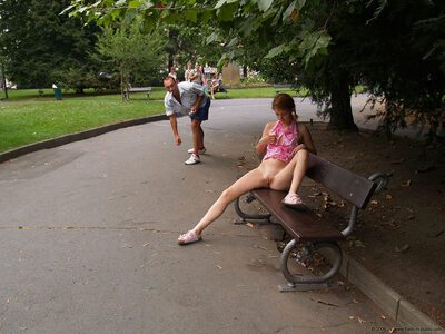 Photo catégorisée avec : Skinny, Legs, Redhead, Sexy Wallpaper, Braid, Cute, Public, Pussy, Small Tits